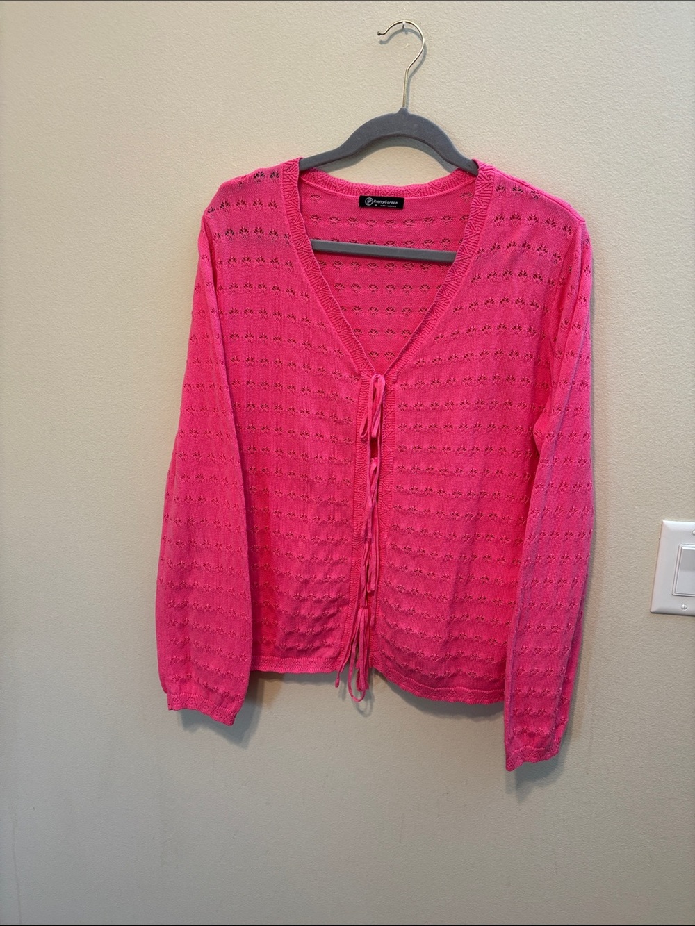 🌸Bright Pink Tie-Front Knit Cardigan size medium🌸